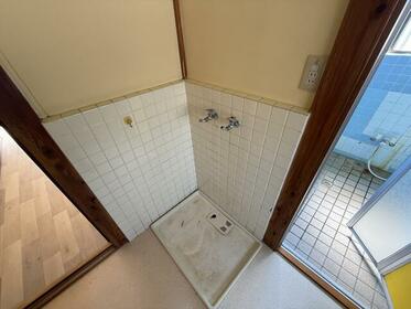 imgi_60_1975266635_373x280