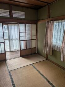 imgi_8_1975922995_210x280