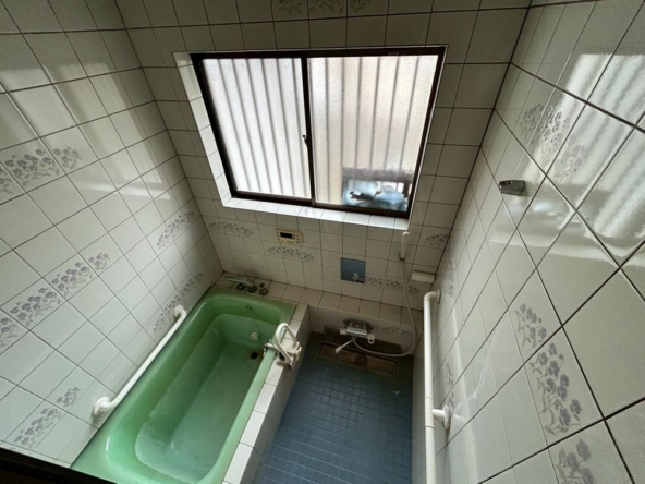 imgi_8_78858219_0006