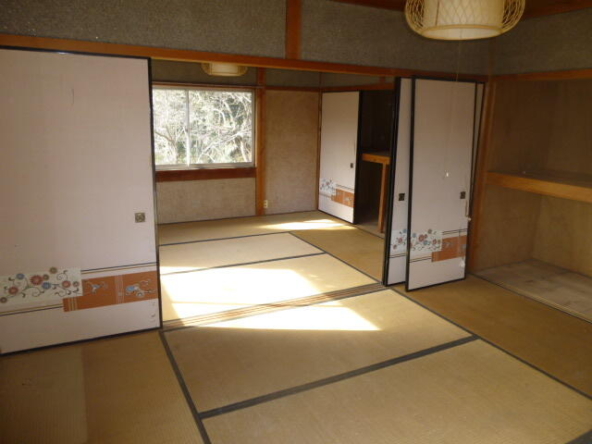 imgi_109_1613981657_640x480
