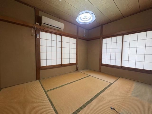 imgi_20_77834605_0010