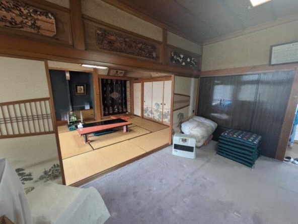 imgi_50_1983053480_640x479