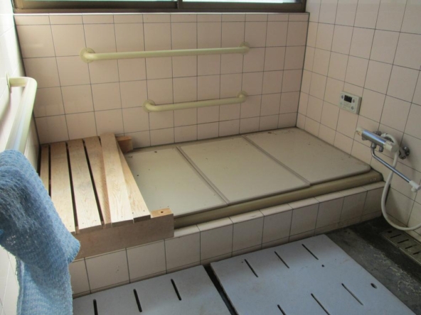 imgi_8_20852629_0009
