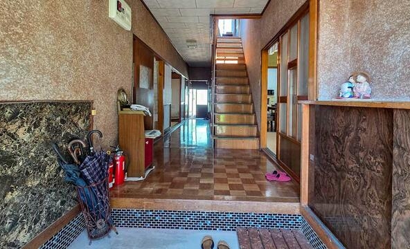 imgi_103_1880944391_640x360