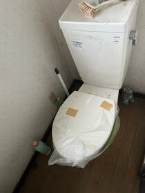 imgi_60_1957858741_210x280