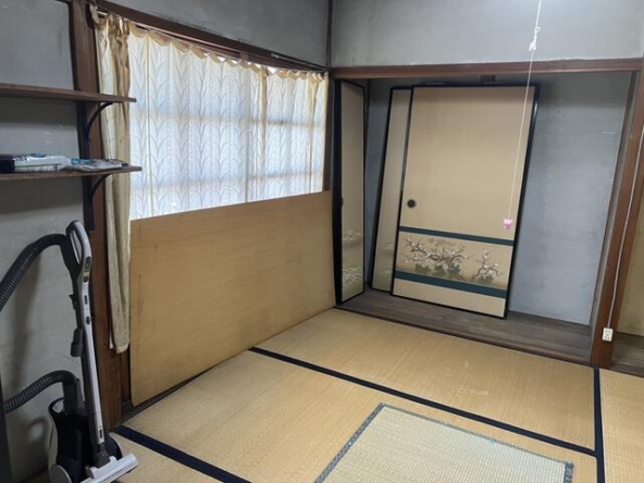 imgi_107_1904450962_640x480