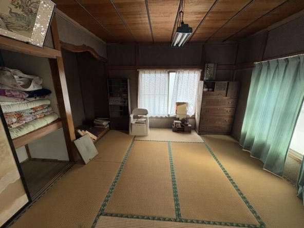 imgi_111_1937095994_640x480