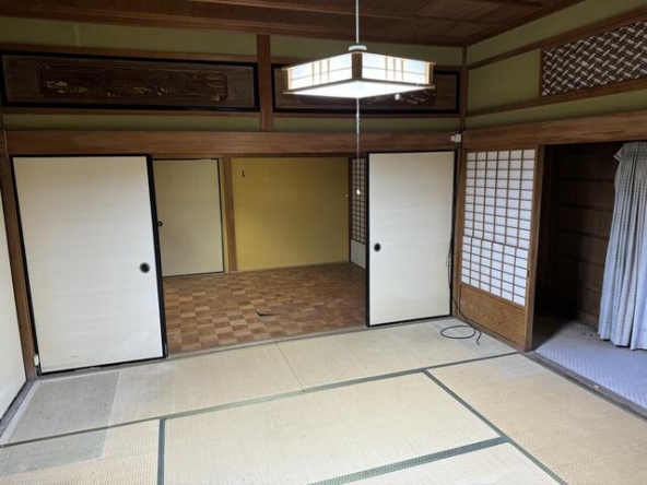 imgi_111_1990357124_640x480