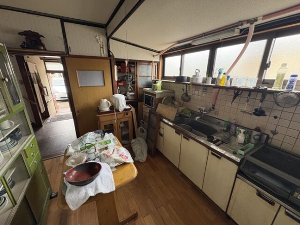 imgi_117_1937095677_640x480