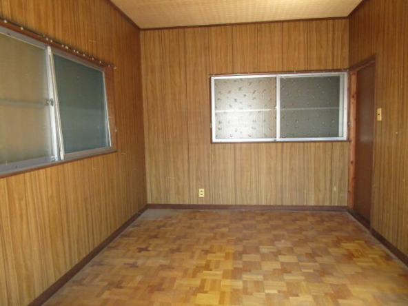 imgi_118_1970750393_640x480