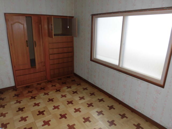imgi_100_1938726874_640x480