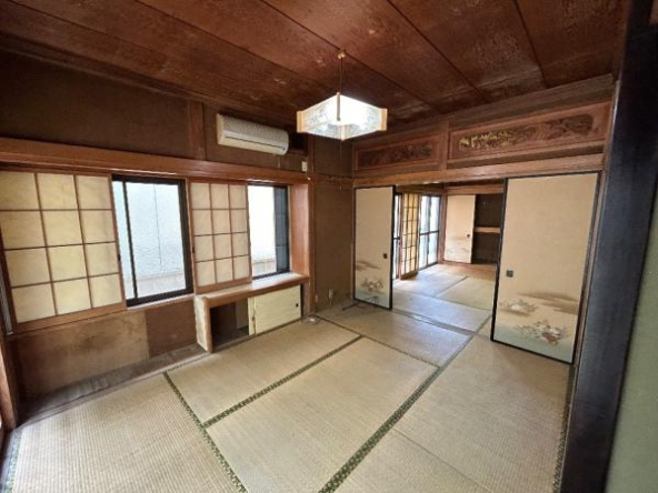 imgi_103_1905645746_600x450