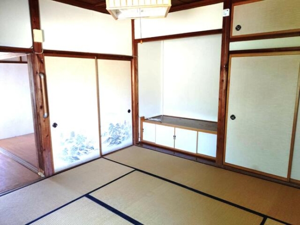 imgi_107_2002482029_640x480