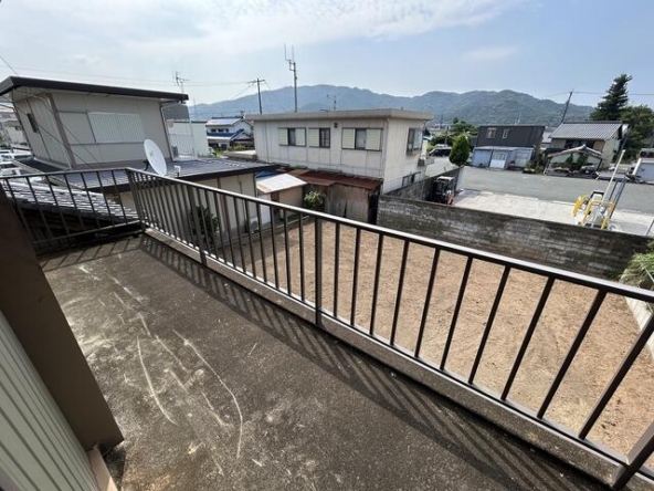 imgi_114_1893033718_640x480