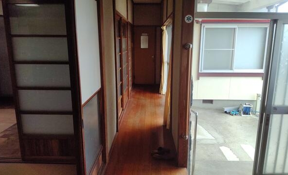 imgi_116_1999698857_640x360