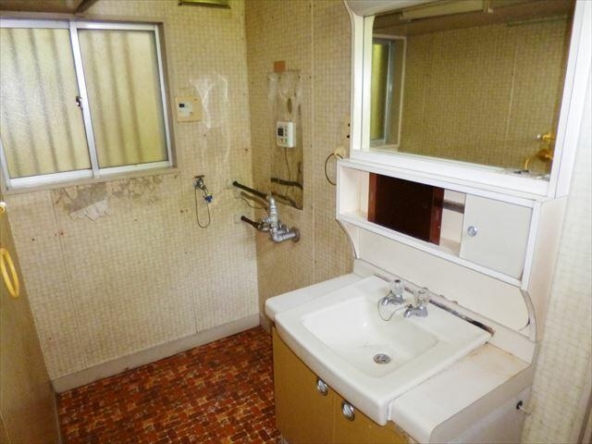 imgi_53_1534427405_640x480