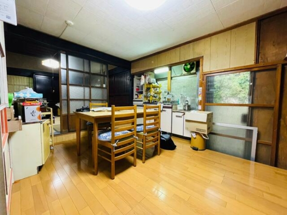 imgi_57_1805091506_640x480