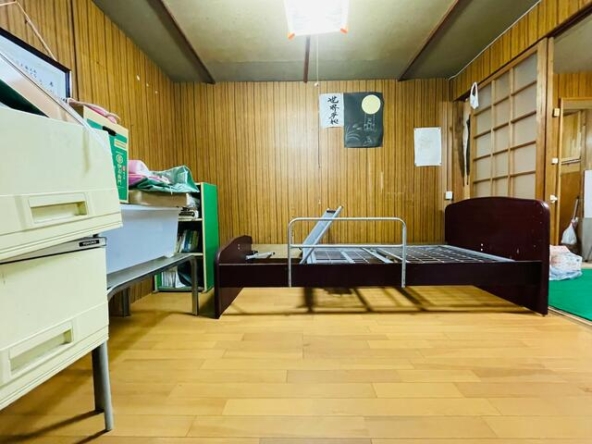 imgi_59_1805091549_640x480