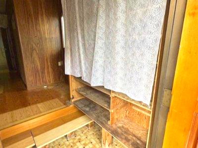 imgi_21_77716966_0037