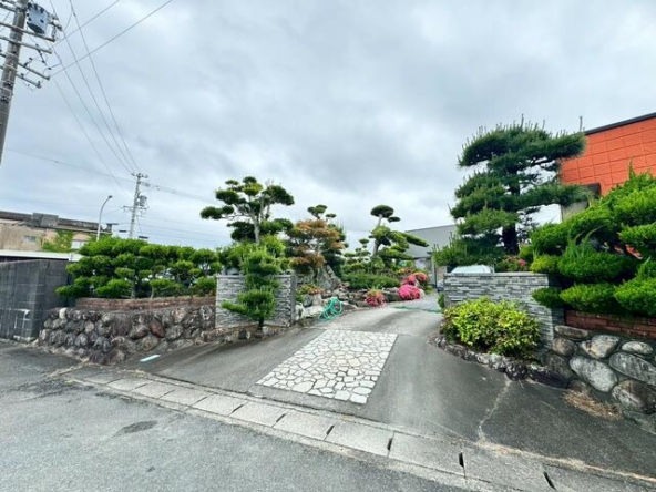 imgi_127_1990722301_640x480