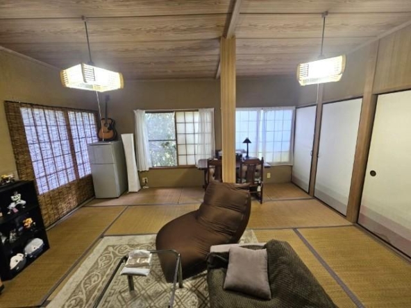 imgi_15_21912950_0013