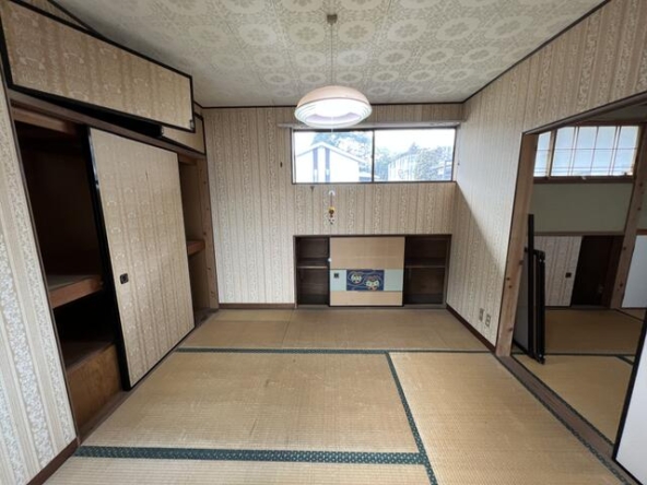 imgi_63_1832965958_640x480