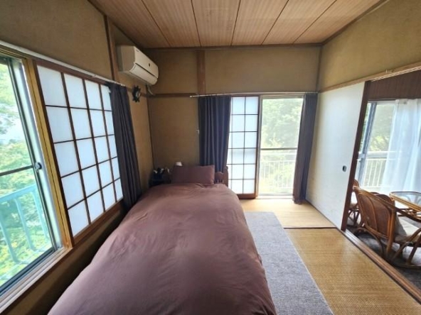 imgi_6_21912950_0004