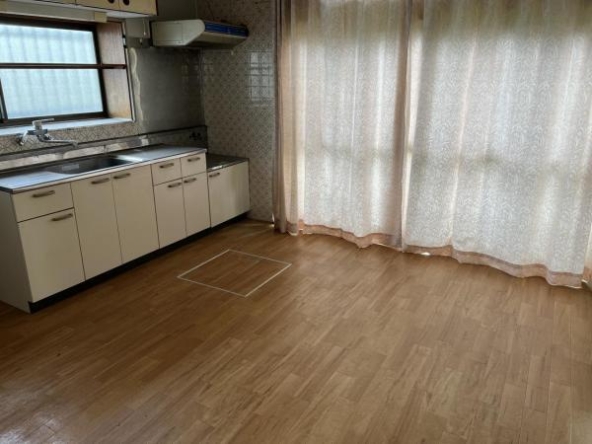 imgi_8_21151840_0004